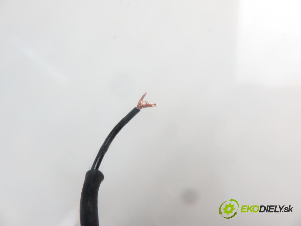 OPEL FRONTERA A (5_MWL4) TERENOWY 1997 85,00 2.5 TDS - 25TDS (VM41B) 2499,00 KOMPRESOR: klimatizácie 4040200551 ; 4042200311 (Kompresory klimatizácie)