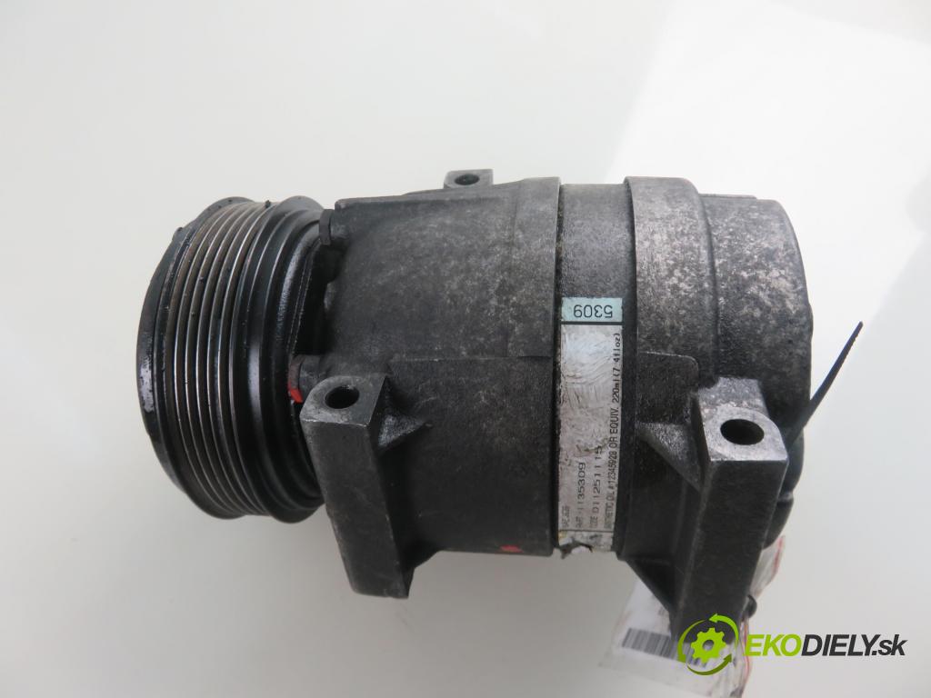 RENAULT TRAFIC II Skrzynia (FL) FURGON 2005 74,00 1.9 dCi 100 - F9Q 760 1870,00 KOMPRESOR: klimatizácie 7700105765 (Kompresory klimatizácie)