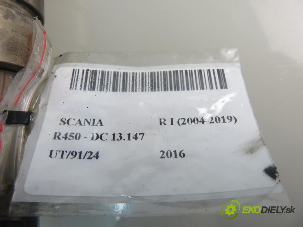 SCANIA R I CIĄGNIK SIODŁOWY 2016 331,00 R450 R6 - DC 13.147 euro6 12742,00 vstrekovač 2057401 (Vstrekovače)