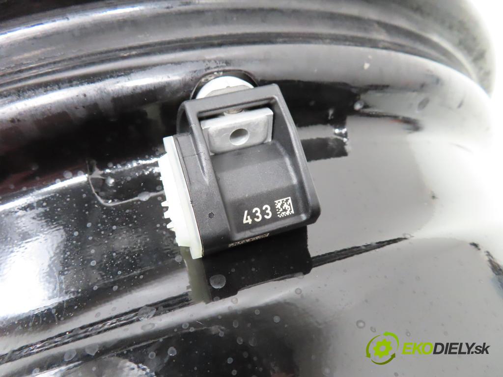 MERCEDES-BENZ 0 disky / disk A2134015300 ; A2134013700