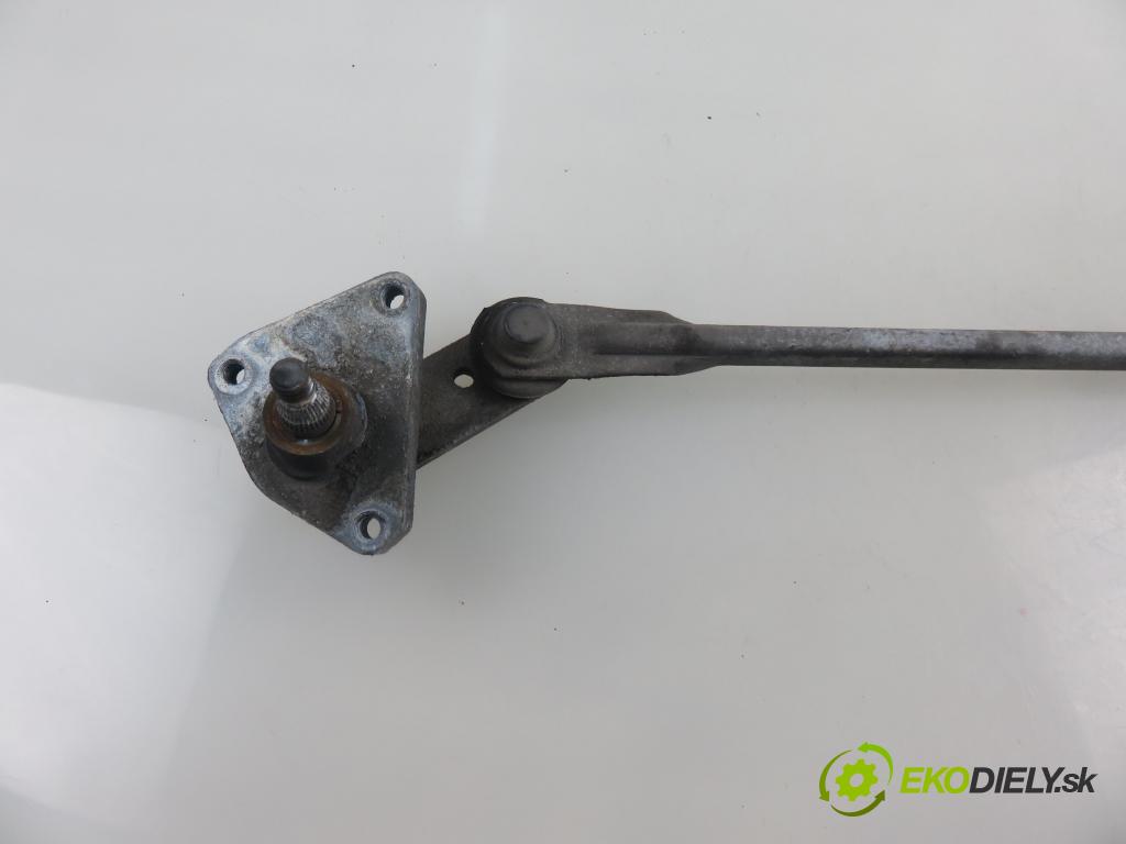 TOYOTA COROLLA Liftback (_E11_) LIFTBACK 2001 63,00 1.4 (EE111_) - 4E-FE 1332,00 Mechanizmus stieračov predný  (Motorčeky stieračov predné)