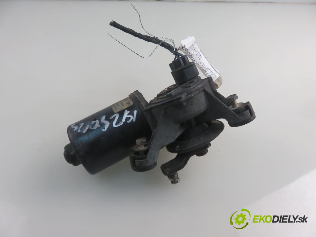 TOYOTA COROLLA Liftback (_E11_) LIFTBACK 2001 63,00 1.4 (EE111_) - 4E-FE 1332,00 motorek stěračů PŘEDNÍ: 8511002060