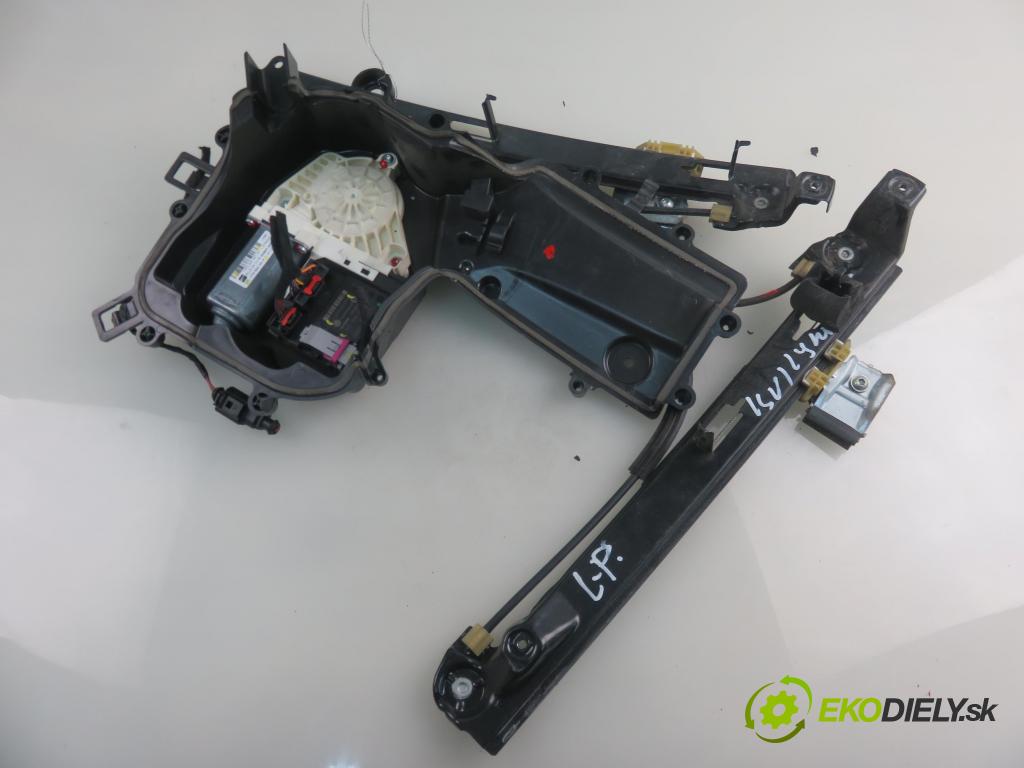 SEAT LEON (1P1) HB 2006 77,00 1.9 TDI - BLS 1896,00 mechanismus oken 1P0837401D ; 1K0959793L ; 1P0867435
