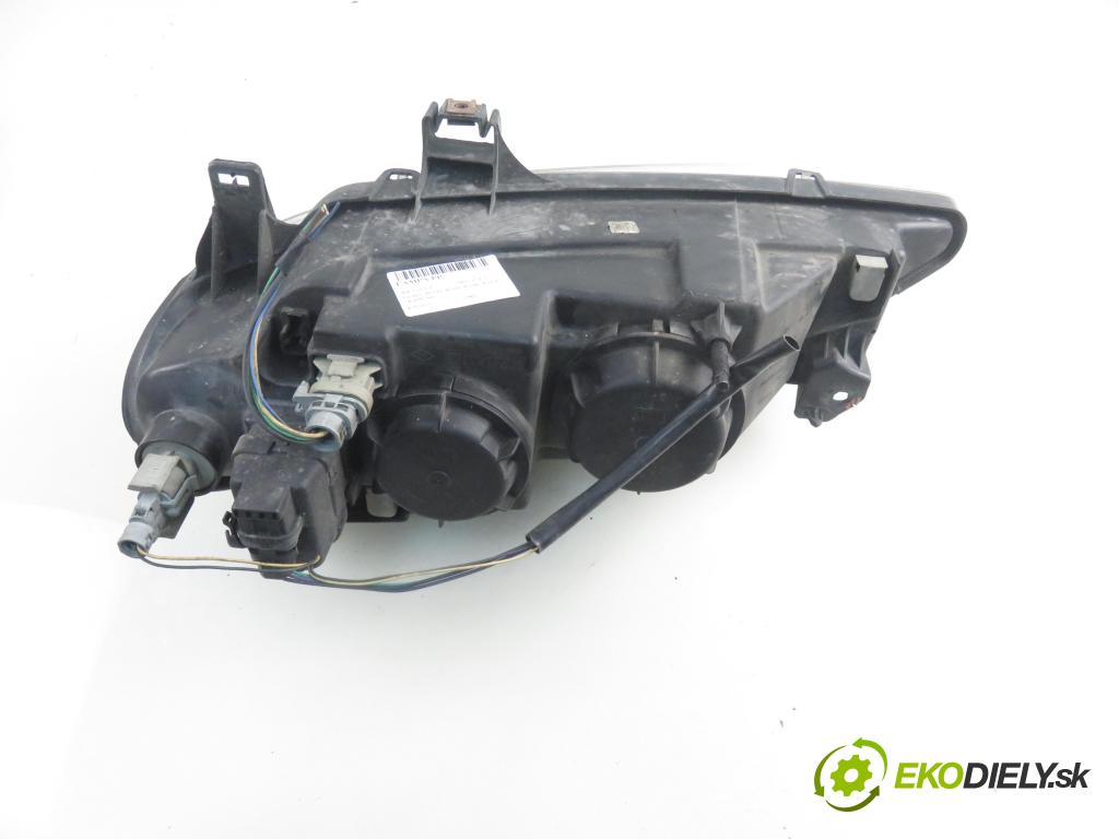 RENAULT MEGANE I (BA0/1_) HB 2002 79,00 1.6 16V 107 - K4M 700 1598,00 světlo PP 7700427870D