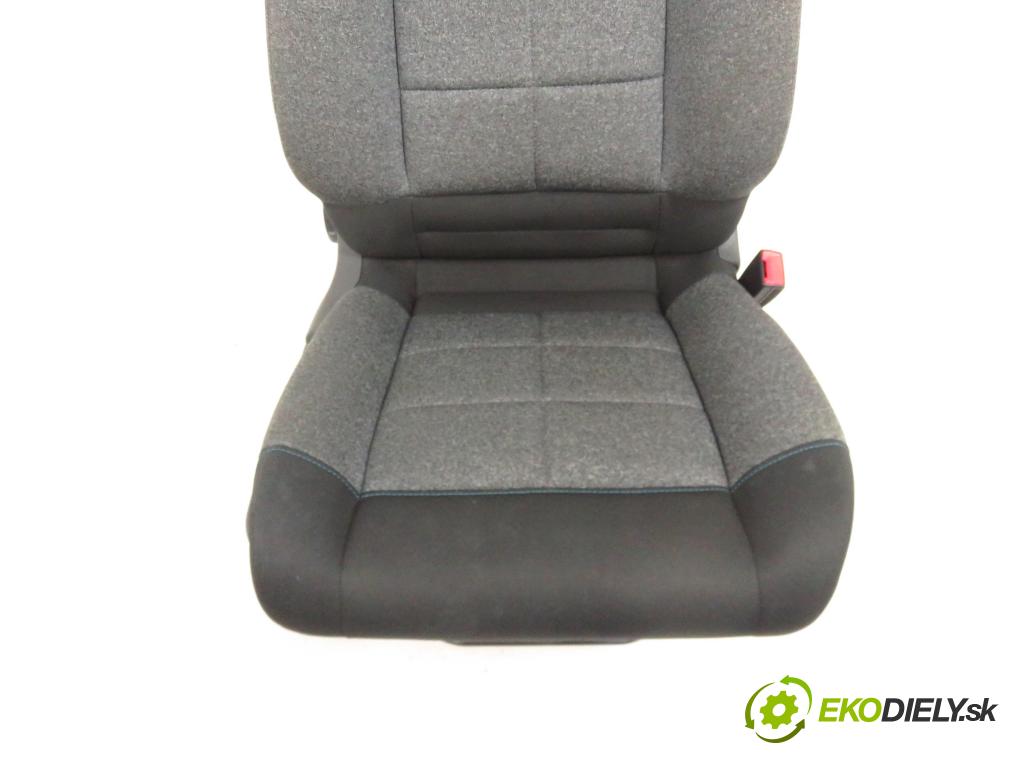 CITROEN C4 CACTUS CROSSOVER 2018 81,00 1.2 THP 110 - HNZ (EB2DT) 1199,00 Sedadlo CESTUJÚCI/PP