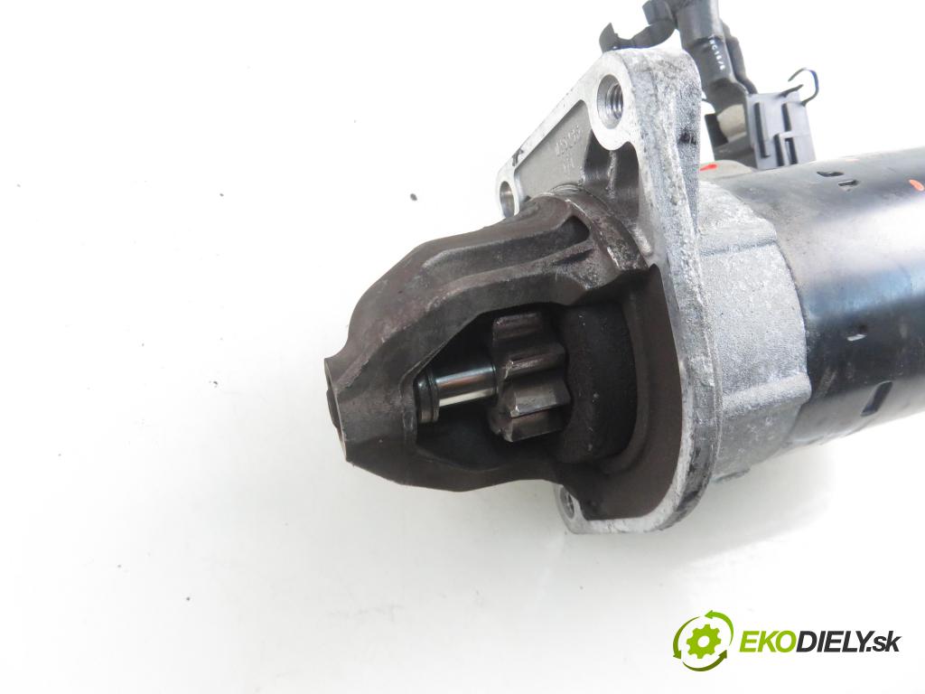 IVECO DAILY VI Furgon FURGON 2020 100,00 3.0 NaturalPower 136 - F1CFA401C 2998,00 Štartér 0001109306 ; 69502571 (Štartéry)