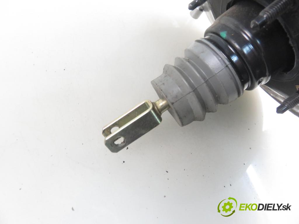 RENAULT MEGANE I (BA0/1_) HB 2002 79,00 1.6 16V 107 - K4M 700 1598,00 Posilovač 7700428596 ; 03776251014 (Servočerpadlá, pumpy riadenia)