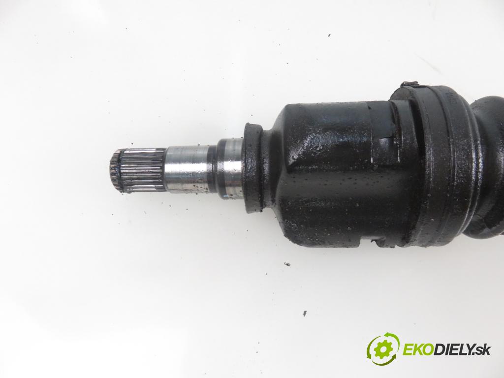 TOYOTA COROLLA Liftback (_E11_) LIFTBACK 2001 63,00 1.4 (EE111_) - 4E-FE 1332,00 Poloos PP