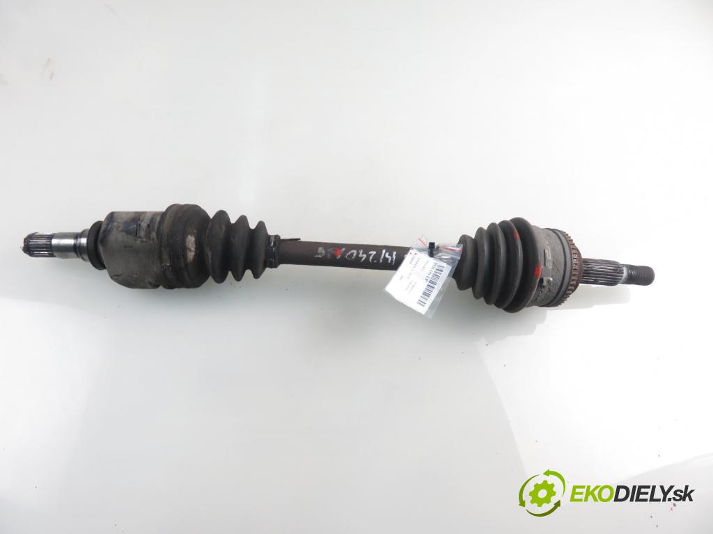 TOYOTA COROLLA Liftback (_E11_) LIFTBACK 2001 63,00 1.4 (EE111_) - 4E-FE 1332,00 Poloos LP