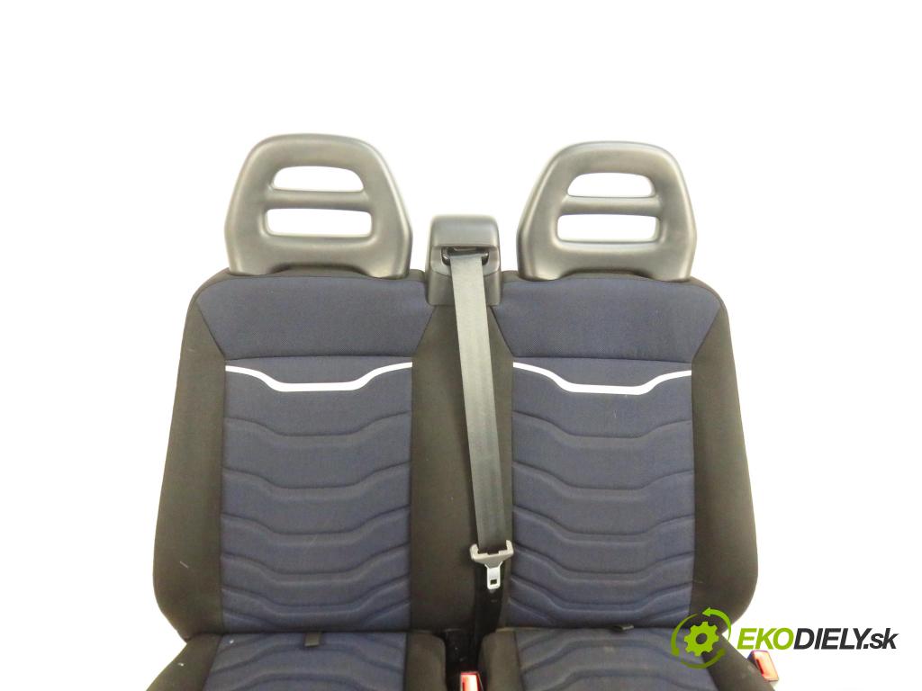 IVECO DAILY VI Furgon FURGON 2020 100,00 3.0 NaturalPower 136 - F1CFA401C 2998,00 Sedadlo CESTUJÚCI/PP