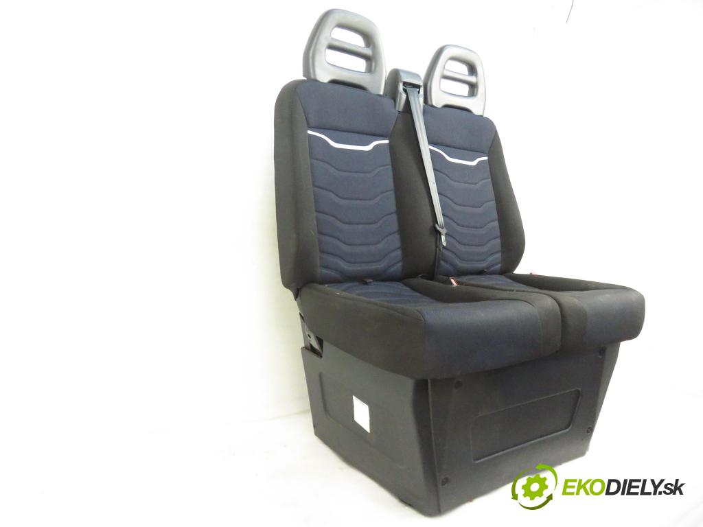IVECO DAILY VI Furgon FURGON 2020 100,00 3.0 NaturalPower 136 - F1CFA401C 2998,00 Sedadlo CESTUJÚCI/PP