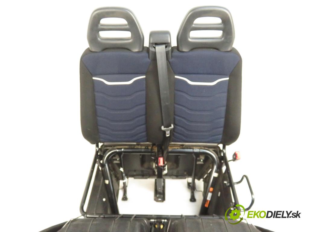 IVECO DAILY VI Furgon FURGON 2020 100,00 3.0 NaturalPower 136 - F1CFA401C 2998,00 Sedadlo CESTUJÚCI/PP