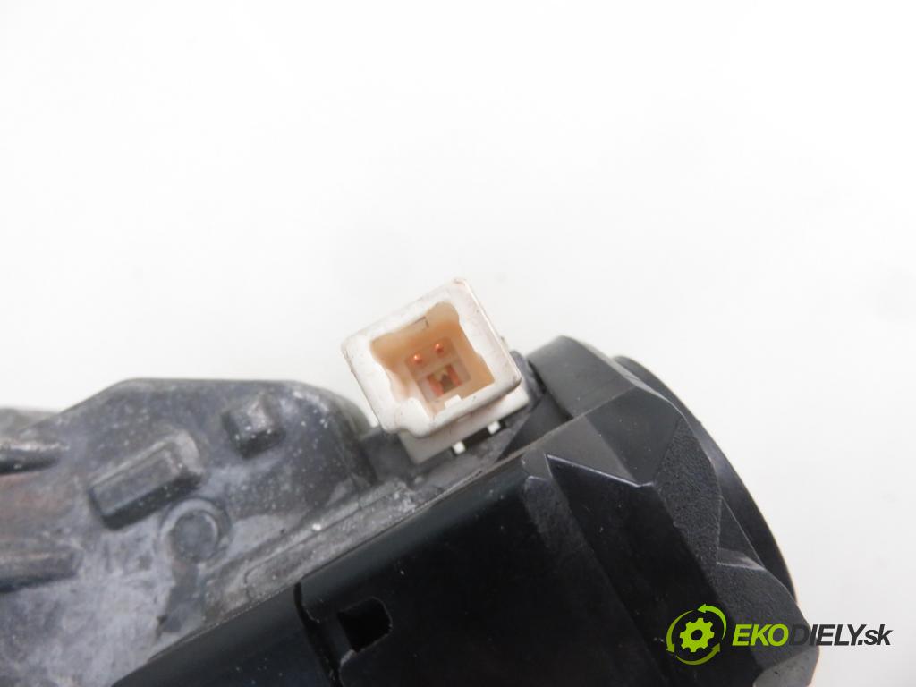 TOYOTA AURIS TOURING SPORTS (_E18_) KOMBI 2013 97,00 1.6 Valvematic 132 - 1ZR-FAE 1598,00 spinačka 450200206 (Spínacie skrinky a kľúče)