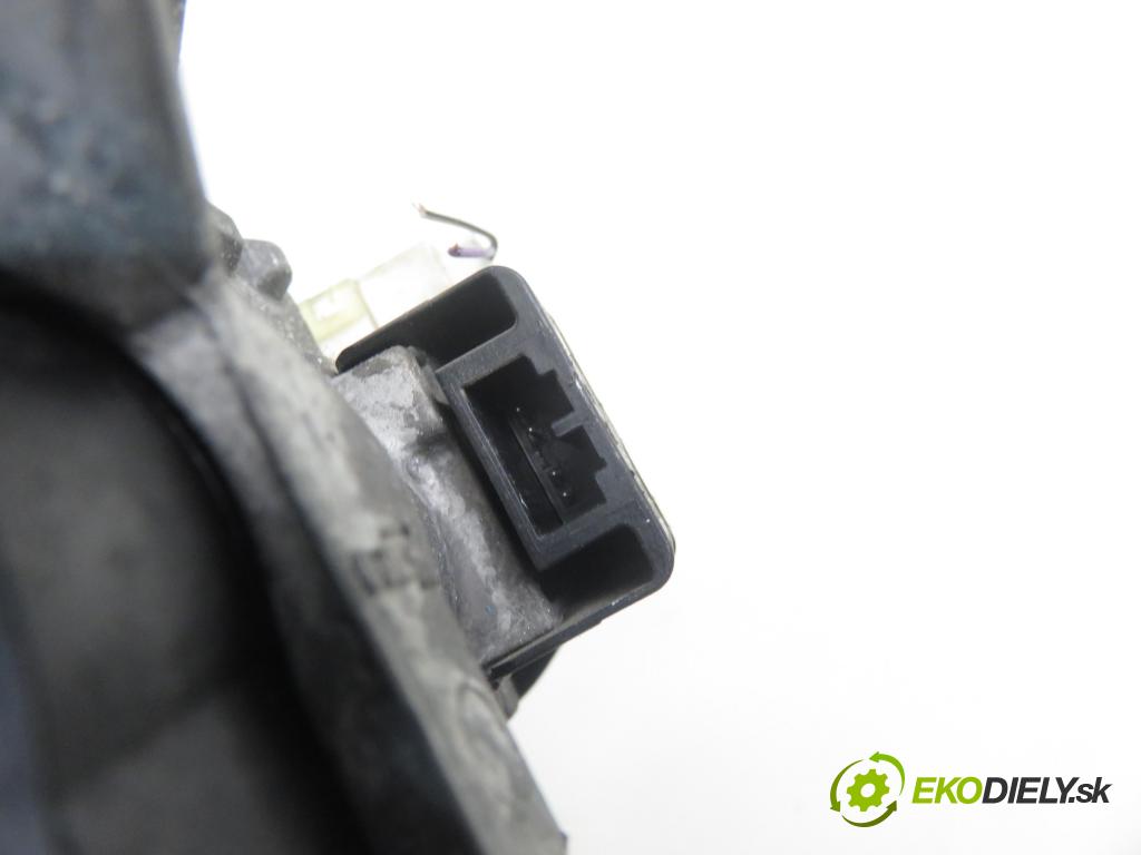 TOYOTA AURIS TOURING SPORTS (_E18_) KOMBI 2013 97,00 1.6 Valvematic 132 - 1ZR-FAE 1598,00 spinačka 450200206 (Spínacie skrinky a kľúče)