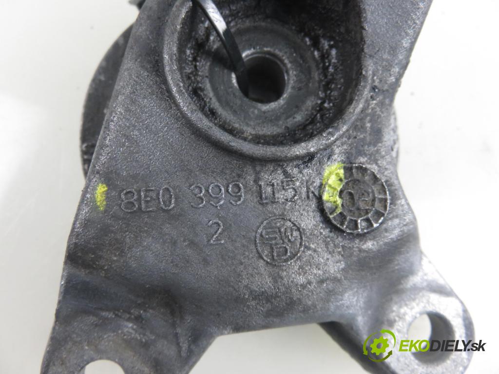 AUDI A4 (8E2, B6) SEDAN 2002 74,00 1.9 TDI PD 101 - AVB 1896,00 uchycení převodovky 8E0399115K