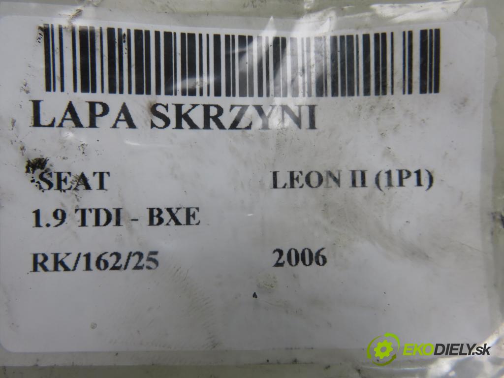 SEAT LEON (1P1) HB 2006 77,00 1.9 TDI - BXE 1896,00 uchycení převodovky 1K0199117AP