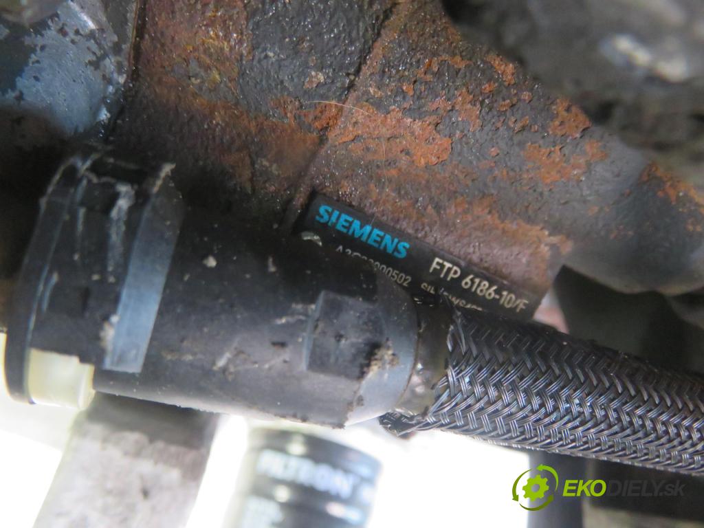 PEUGEOT PARTNER Skrzynia (5_, G_) FURGON 2004 66,00 2.0 HDi - RHY (DW10TD) 1997,00 Motor DIESEL RHY