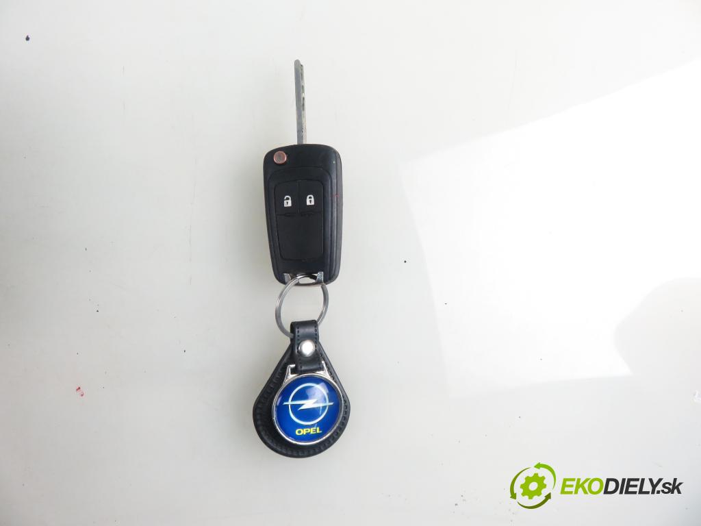 OPEL MERIVA B nadwozie wielkoprzestrzenne (MPV) (S10) MINIVAN 2011 74,00 1.4 - A 14 XER 1398,00 spinačka 13363600 (Spínacia skrinka a kľúč)