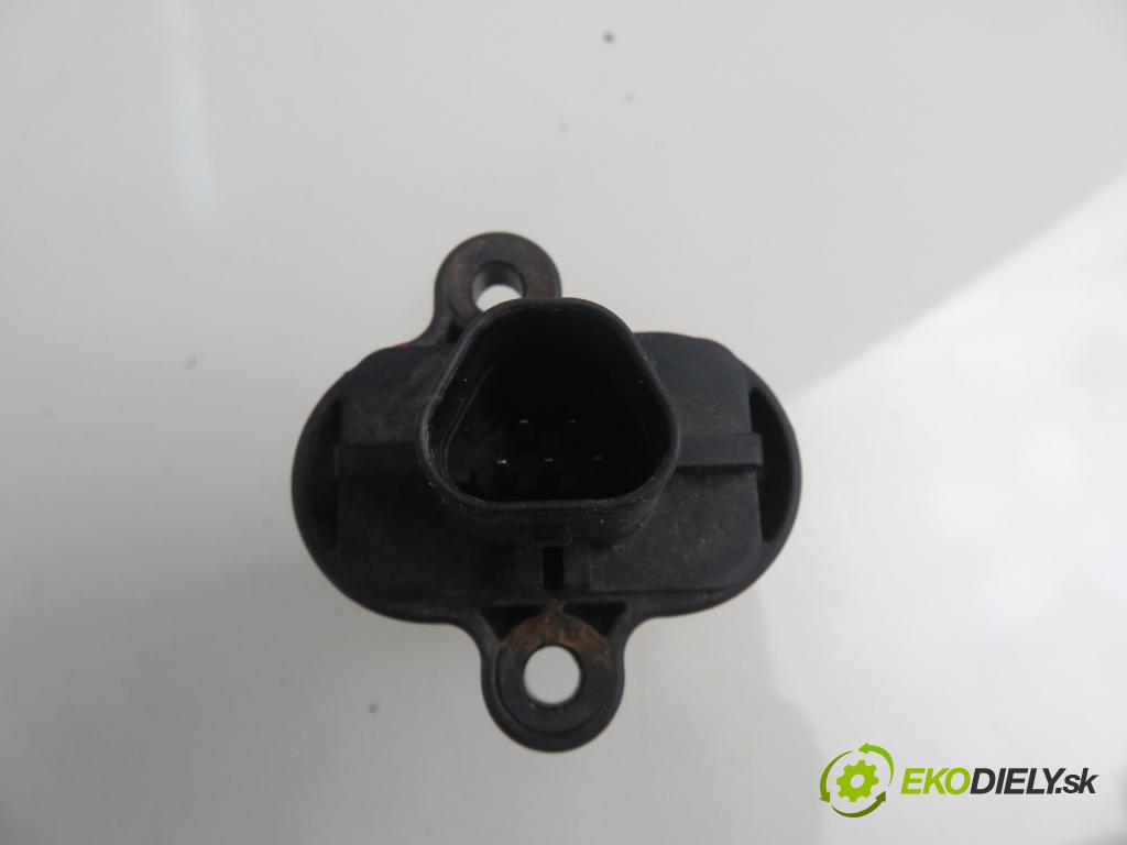 OPEL MERIVA B nadwozie wielkoprzestrzenne (MPV) (S10) MINIVAN 2011 74,00 1.4 - A 14 XER 1398,00 váha vzduchu vzduchu 0280218254 ; 13301682