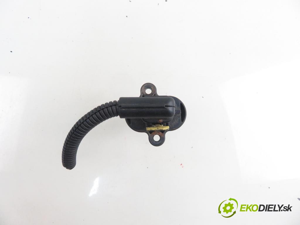 OPEL MERIVA B nadwozie wielkoprzestrzenne (MPV) (S10) MINIVAN 2011 74,00 1.4 - A 14 XER 1398,00 váha vzduchu vzduchu 0280218254 ; 13301682