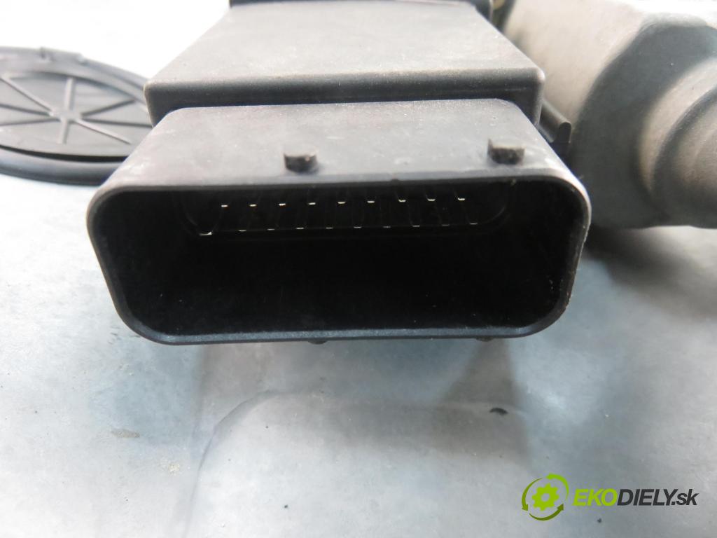 VW GOLF IV (1J1) HB 2000 66,00 1.9 TDI 90 - ALH 1896,00 mechanismus oken PPE 1J4837730AA ; 1J1959802D ; 1J4837756F