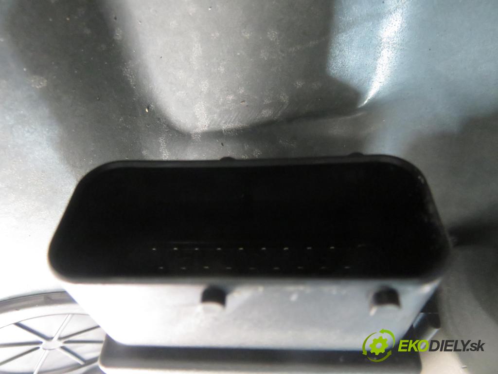 VW GOLF IV (1J1) HB 2000 66,00 1.9 TDI 90 - ALH 1896,00 mechanismus oken 1J1959801C ; 1J4837729AA ; 1J4837755E