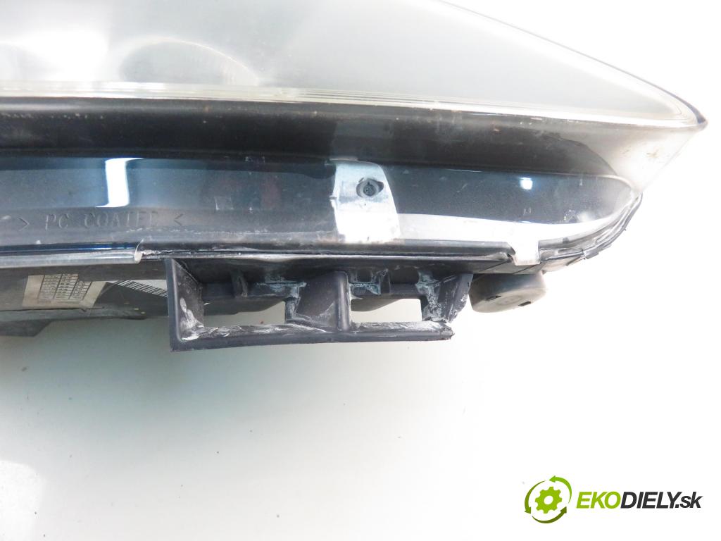 OPEL CORSA D (S07) HB 2010 70,00 1.3 CDTI - A 13 DTE 1248,00 světlo PP 13186382