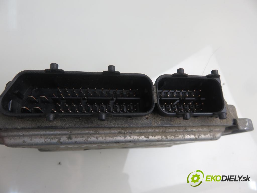 FIAT PANDA (169_) HB 2004 40,00 1.1 54 - 187 A1.000 1108,00 Riadiaca jednotka Motor 55188619 ; IAW4AFSM