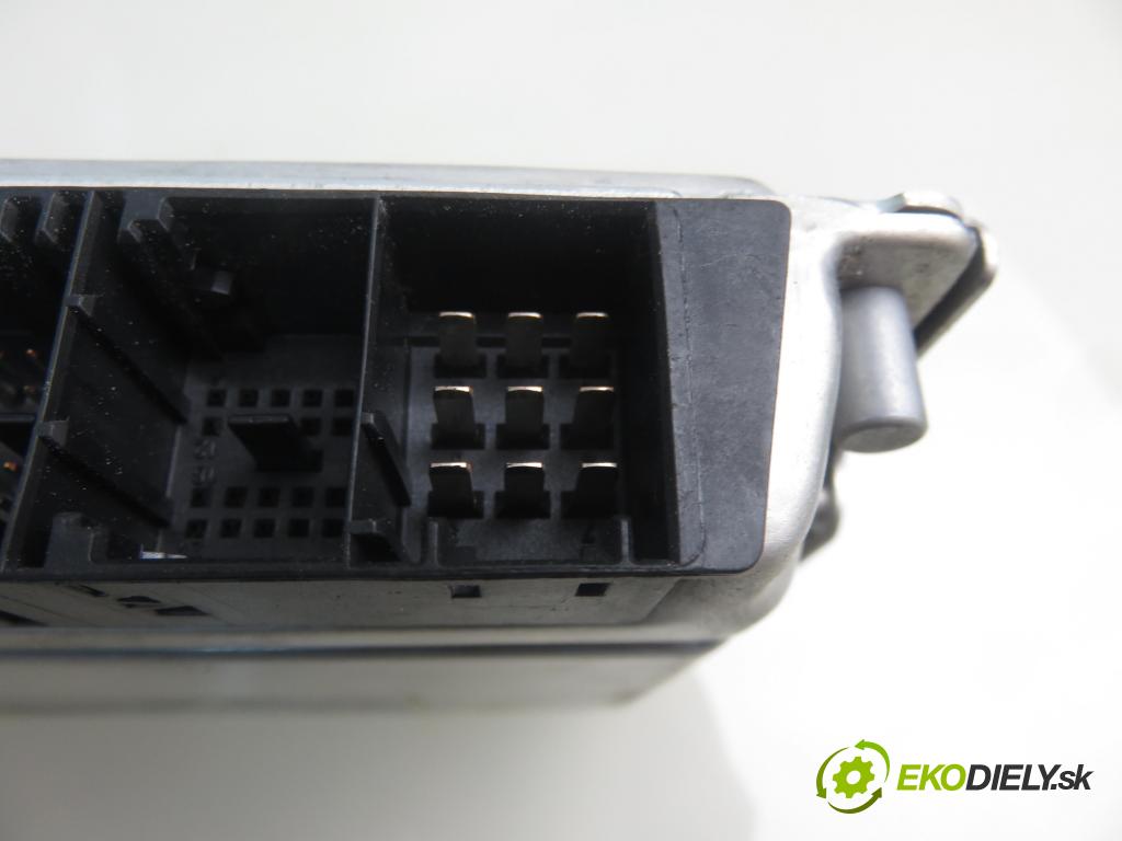 TOYOTA COROLLA Liftback (_E11_) LIFTBACK 2001 63,00 1.4 (EE111_) - 4E-FE 1332,00 Riadiaca jednotka Motor 0261206229 ; 8966102662