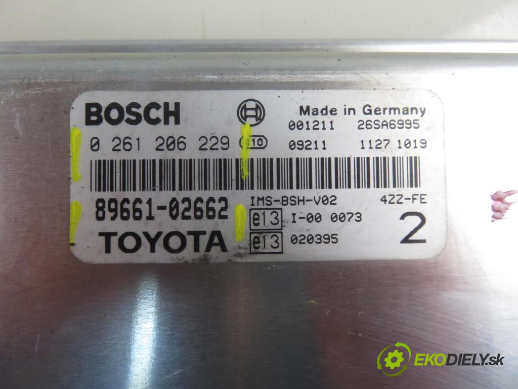 TOYOTA COROLLA Liftback (_E11_) LIFTBACK 2001 63,00 1.4 (EE111_) - 4E-FE 1332,00 Riadiaca jednotka Motor 0261206229 ; 8966102662