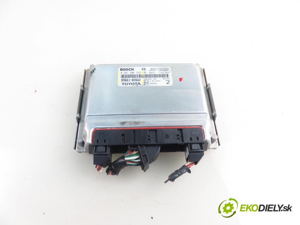 TOYOTA COROLLA Liftback (_E11_) LIFTBACK 2001 63,00 1.4 (EE111_) - 4E-FE 1332,00 Riadiaca jednotka Motor 0261206229 ; 8966102662