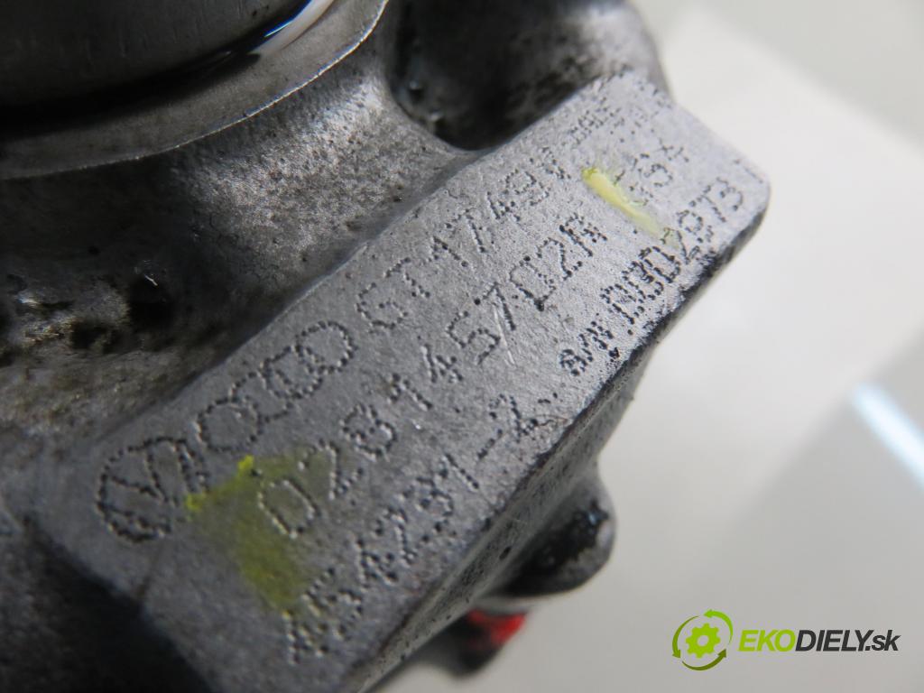 AUDI A4 Avant (8D5, B5) KOMBI 2001 85,00 1.9 TDI - AJM 1896,00 RYCHLONABÍJEČKA: 028145702R (Turbodúchadla (kompletní))