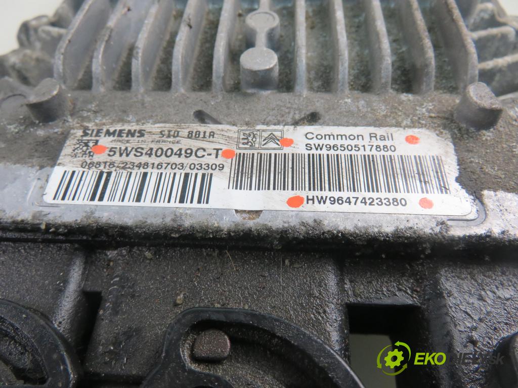 PEUGEOT PARTNER Skrzynia (5_, G_) FURGON 2004 66,00 2.0 HDi - RHY (DW10TD) 1997,00 Riadiaca jednotka Motor SW9650517880 ; HW9647423380 ; 5WS40049CT