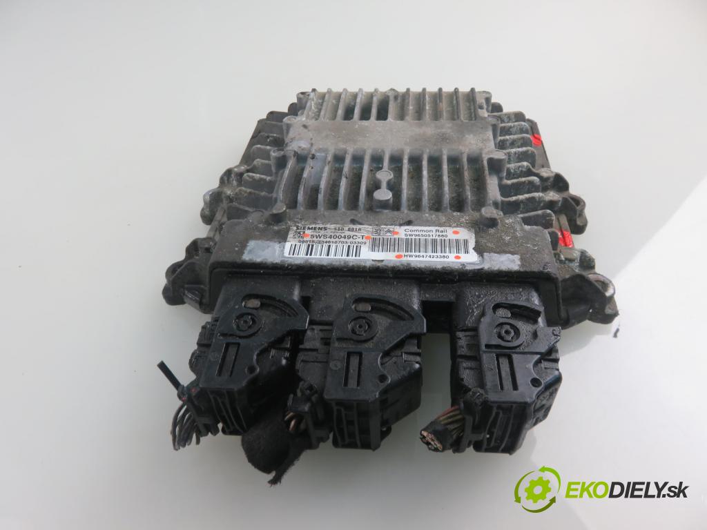 PEUGEOT PARTNER Skrzynia (5_, G_) FURGON 2004 66,00 2.0 HDi - RHY (DW10TD) 1997,00 Riadiaca jednotka Motor SW9650517880 ; HW9647423380 ; 5WS40049CT