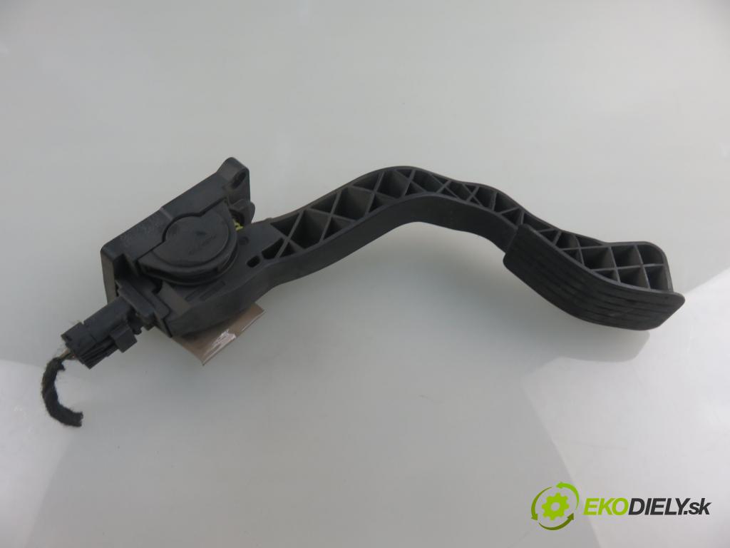 PEUGEOT 307 Break (3E) HB 2003 0,00 2 - RFN (EW10J4) 1997,00 Potenciometer plynu 0280752251 ; 9645702180 (Pedále)