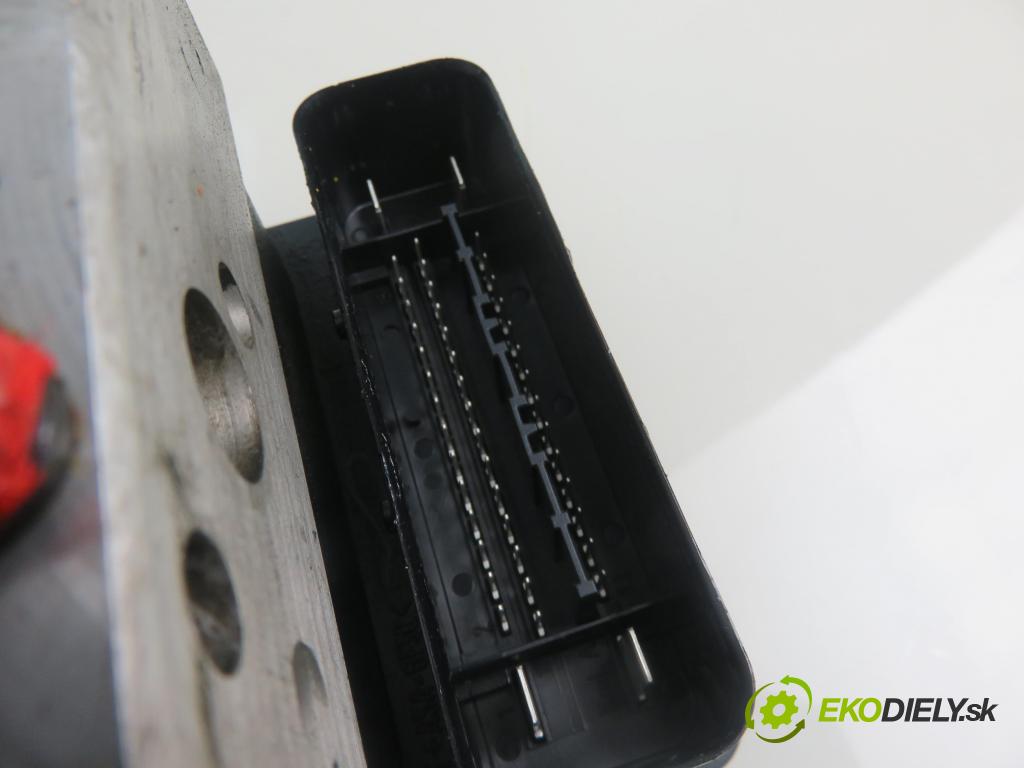 FORD FOCUS (DAW, DBW) HB 2001 85,00 1.8 TDCi - F9DA 1753,00 pumpa ABS 10092501103 ; 5WK84031 ; 2M512M110EB (Pumpy brzdové)