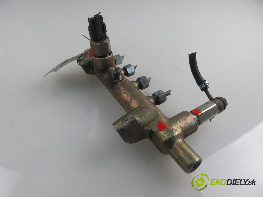 OPEL MERIVA A nadwozie wielkoprzestrzenne (MPV) (X03) HB 2004 74,00 1.7 CDTI 101 - Z 17 DT 1686,00 Lišta vstrekovacia  (Vstrekovacie lišty)