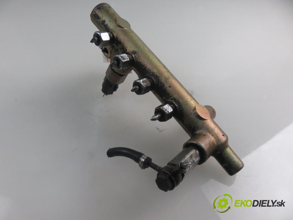 OPEL MERIVA A nadwozie wielkoprzestrzenne (MPV) (X03) HB 2004 74,00 1.7 CDTI 101 - Z 17 DT 1686,00 Lišta vstrekovacia  (Vstrekovacie lišty)