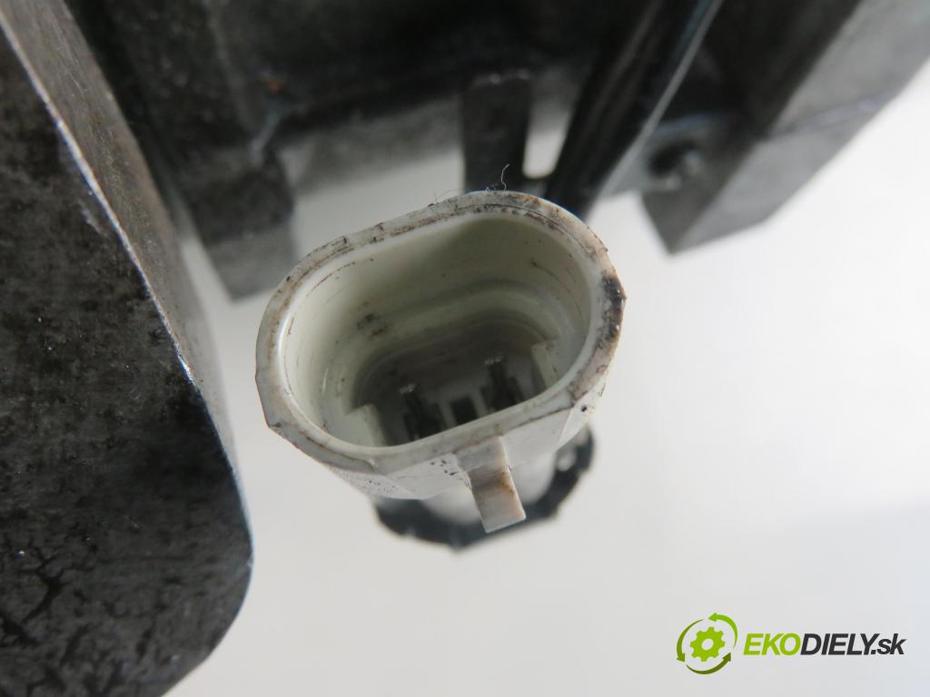 OPEL MERIVA A nadwozie wielkoprzestrzenne (MPV) (X03) HB 2004 74,00 1.7 CDTI 101 - Z 17 DT 1686,00 KOMPRESOR: klimatizace SD6V12 (Kompresor klimatizace)