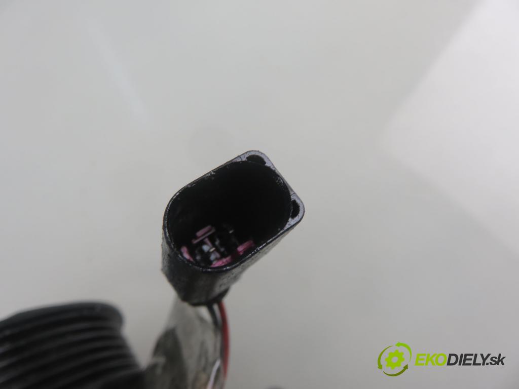 AUDI A6 (4F2, C6) SEDAN 2005 132,00 2.7 TDI 180 - BPP 2698,00 KOMPRESOR: klimatizácie 4F0260805N ; 4471903832 (Kompresory klimatizácie)