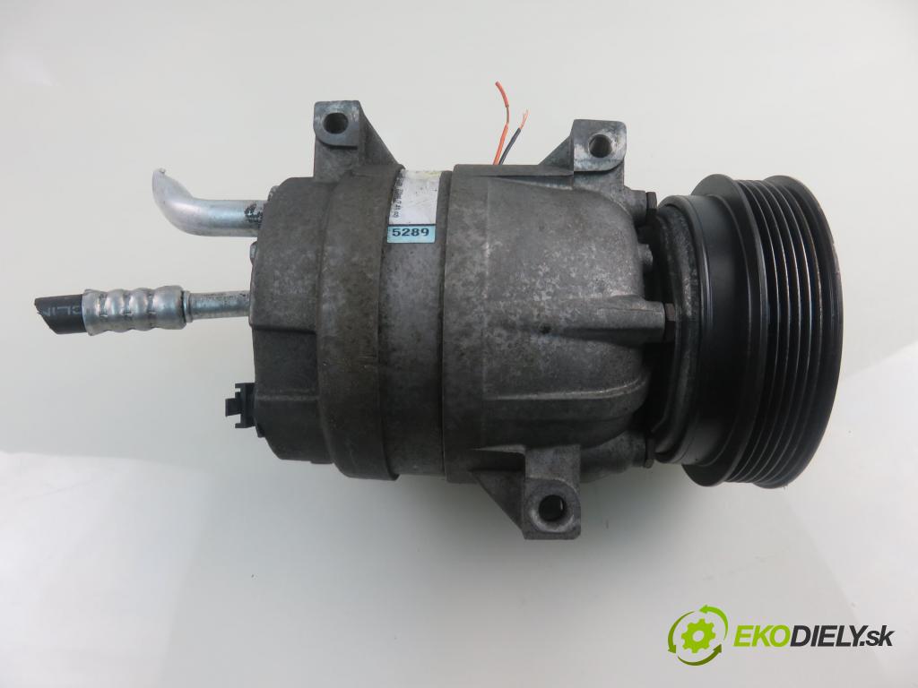 RENAULT MEGANE I (BA0/1_) HB 2002 79,00 1.6 16V 107 - K4M 700 1598,00 KOMPRESOR: klimatizace 1135289 ; 7700103536 (Kompresor klimatizace)