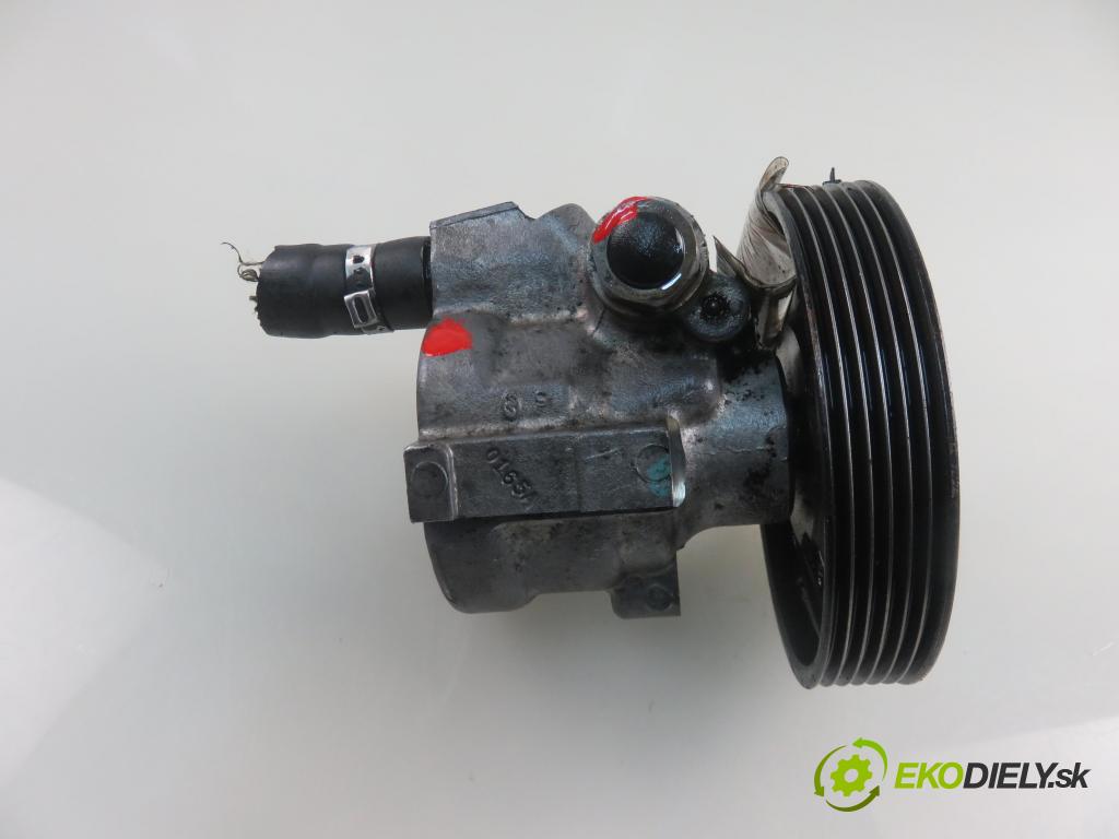 VOLVO V40 Kombi (645) KOMBI 2000 85,00 1.9 DI 116 - D 4192 T3 1870,00 Pumpa servočerpadlo 26083376 ; 26083376RV ; 8200071050 (Servočerpadlo)