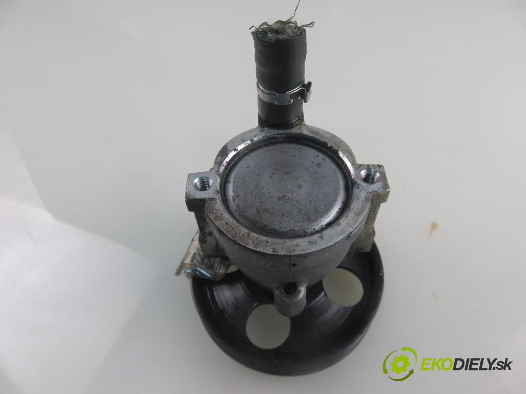 VOLVO V40 Kombi (645) KOMBI 2000 85,00 1.9 DI 116 - D 4192 T3 1870,00 Pumpa servočerpadlo 26083376 ; 26083376RV ; 8200071050 (Servočerpadlo)