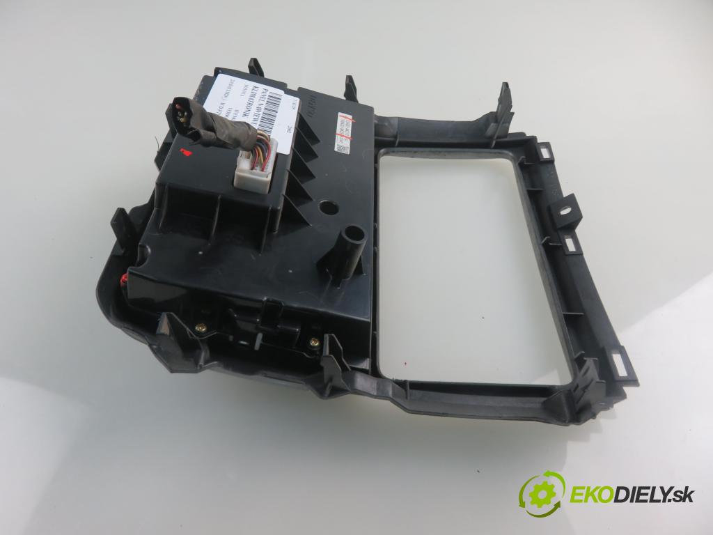 TOYOTA AVENSIS VERSO (_M2_) MINIVAN 2002 85,00 2.0 D (CLM20_) - 1CD-FTV 1995,00 Panel kúrenia KLIMATRONIK 5590044270 ; 1464309625