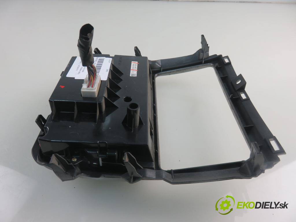 TOYOTA AVENSIS VERSO (_M2_) MINIVAN 2002 85,00 2.0 D (CLM20_) - 1CD-FTV 1995,00 Panel kúrenia KLIMATRONIK 5590044270 ; 1464309625