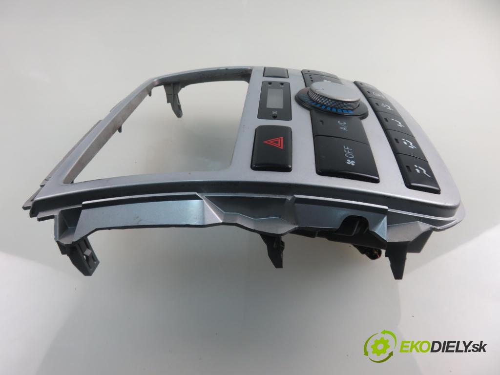 TOYOTA AVENSIS VERSO (_M2_) MINIVAN 2002 85,00 2.0 D (CLM20_) - 1CD-FTV 1995,00 Panel kúrenia KLIMATRONIK 5590044270 ; 1464309625