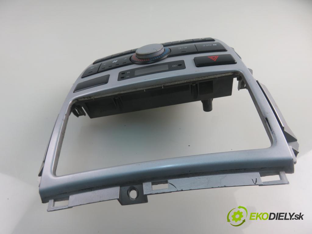 TOYOTA AVENSIS VERSO (_M2_) MINIVAN 2002 85,00 2.0 D (CLM20_) - 1CD-FTV 1995,00 Panel kúrenia KLIMATRONIK 5590044270 ; 1464309625