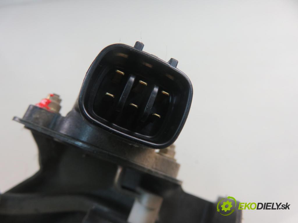 TOYOTA AVENSIS VERSO (_M2_) MINIVAN 2002 85,00 2.0 D (CLM20_) - 1CD-FTV 1995,00 Potenciometer plynu 8928147010 (Pedále)