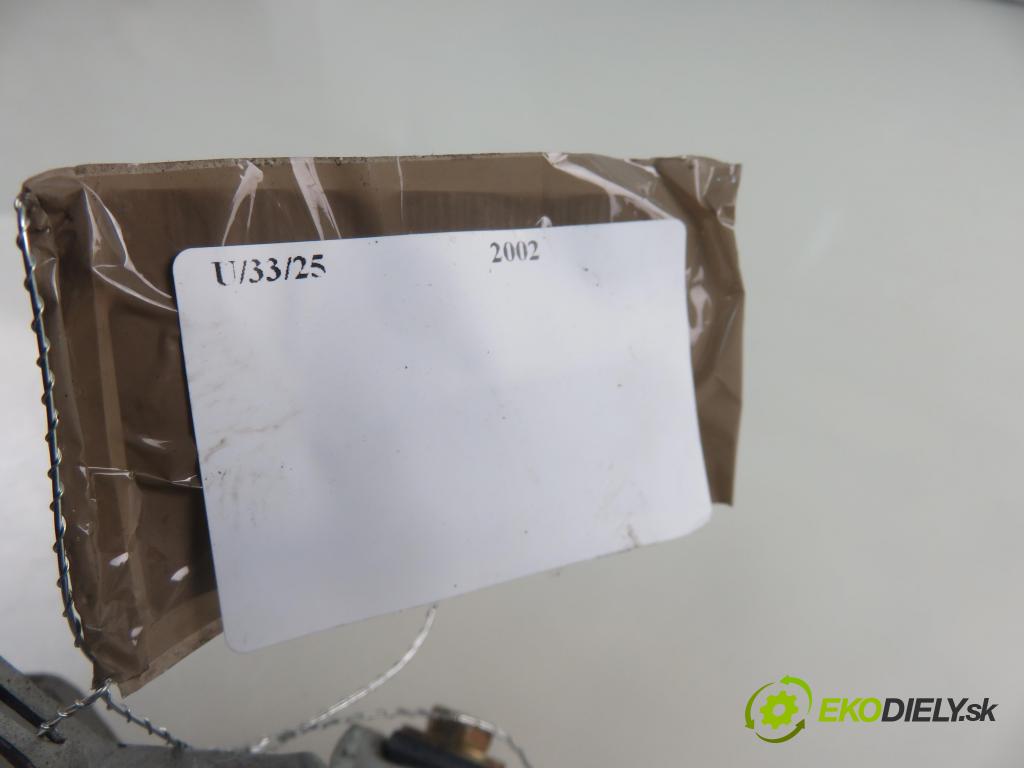 TOYOTA AVENSIS VERSO (_M2_) MINIVAN 2002 85,00 2.0 D (CLM20_) - 1CD-FTV 1995,00 motorek stěrače ZADNÍ: 8502044020 ; 1592005810