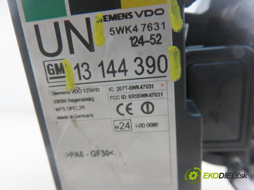 OPEL CORSA C (X01) HB 2004 51,00 1.3 CDTI - Z 13 DT 1248,00 spinačka 24413106 ; 13144390 ; 5WK47631 (Spínacie skrinky a kľúče)